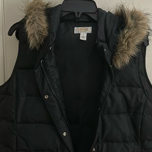 Talbots sleeveless puff jacket with hood and fur around hood